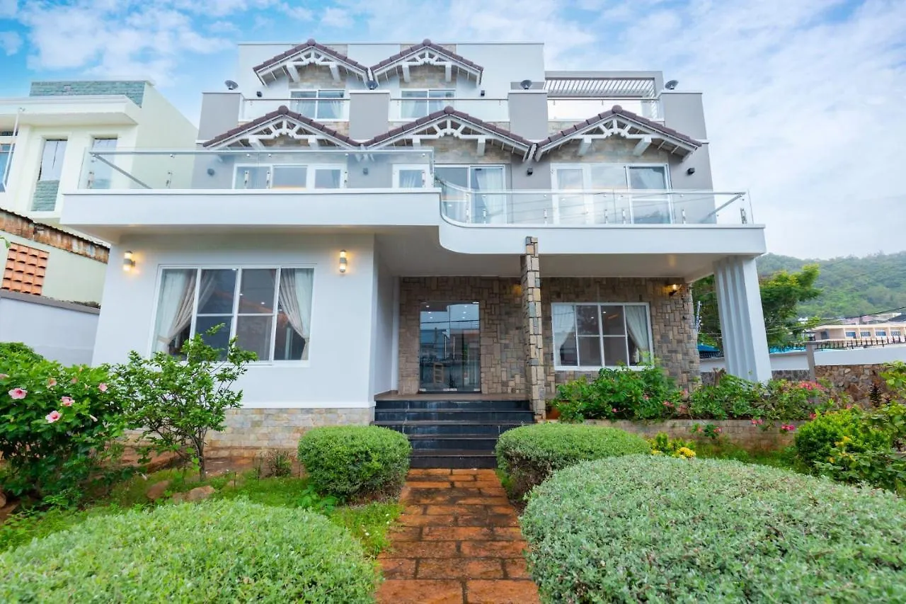 Palm Villa 39 - Luxury Free Bida & Karaoke Vung Tau